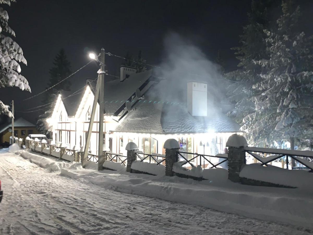 Skhidnytsia Феєрія Лісу 아파트 호텔 외부 사진